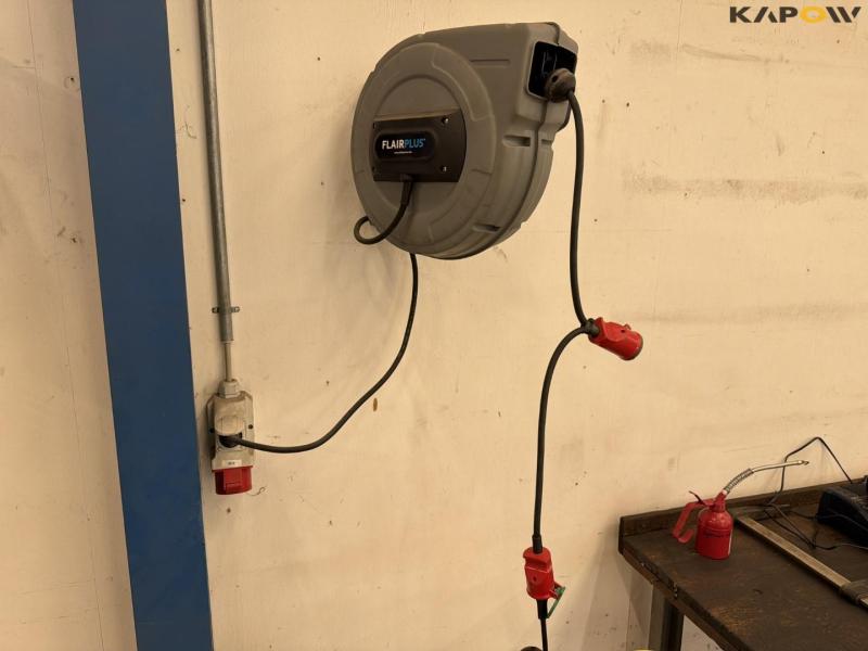 Tool table with tools + wall cable reel 29