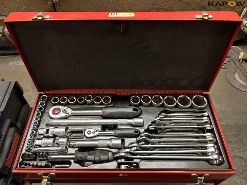 Toolbox and multi-tool 6