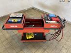 Tool trolley with contents 17