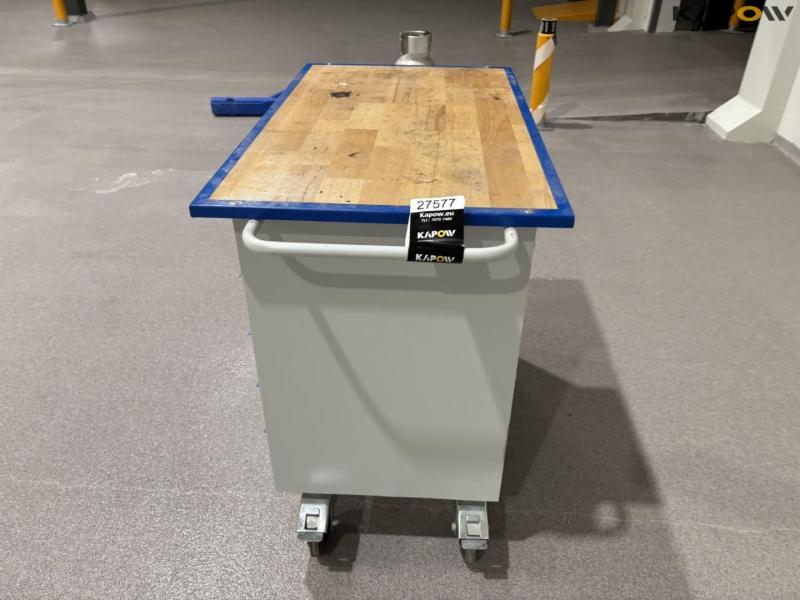 Tool trolley 8