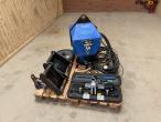 Vacuum tile lifter with S40 & Hydrema hitch 2