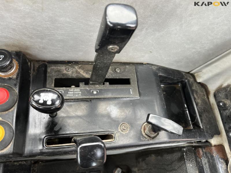 Valmet 505 front loader tractor 42