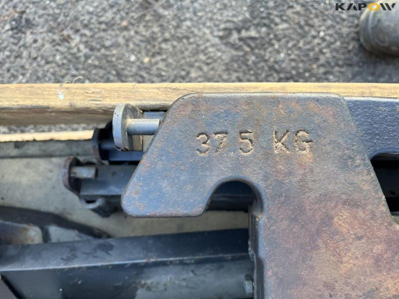 Valmet weight blocks with weight block holder 10