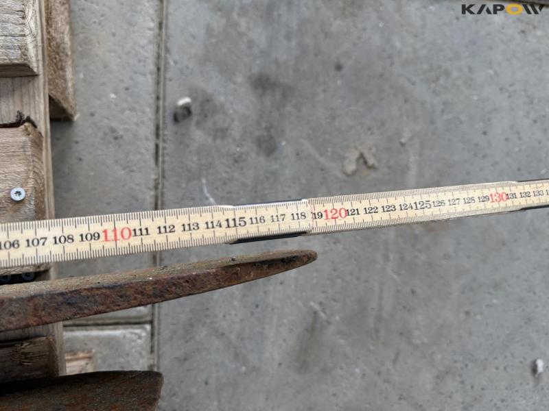 Rollers and pallet forks 12