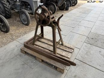 Rollers and pallet forks