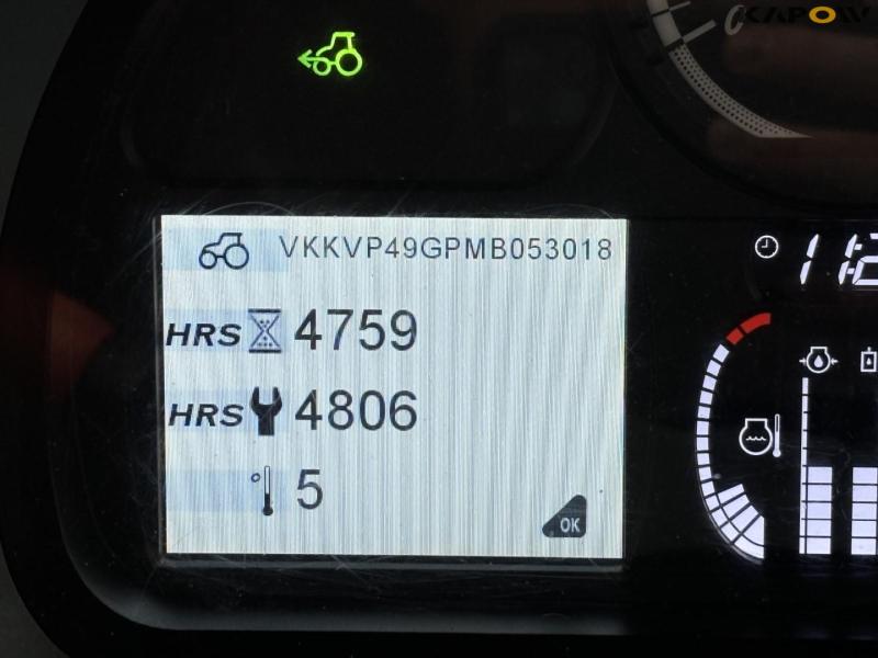 Valtra S394 tractor 83