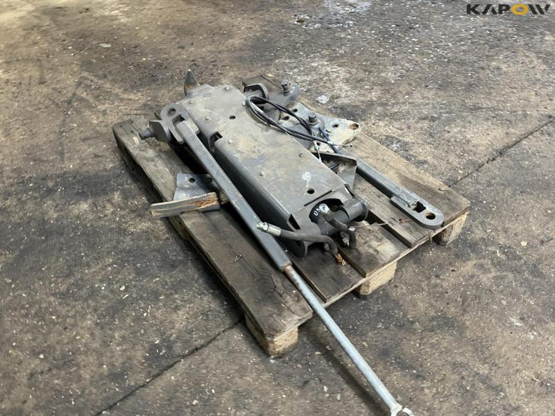 Valtra hitch hook 5