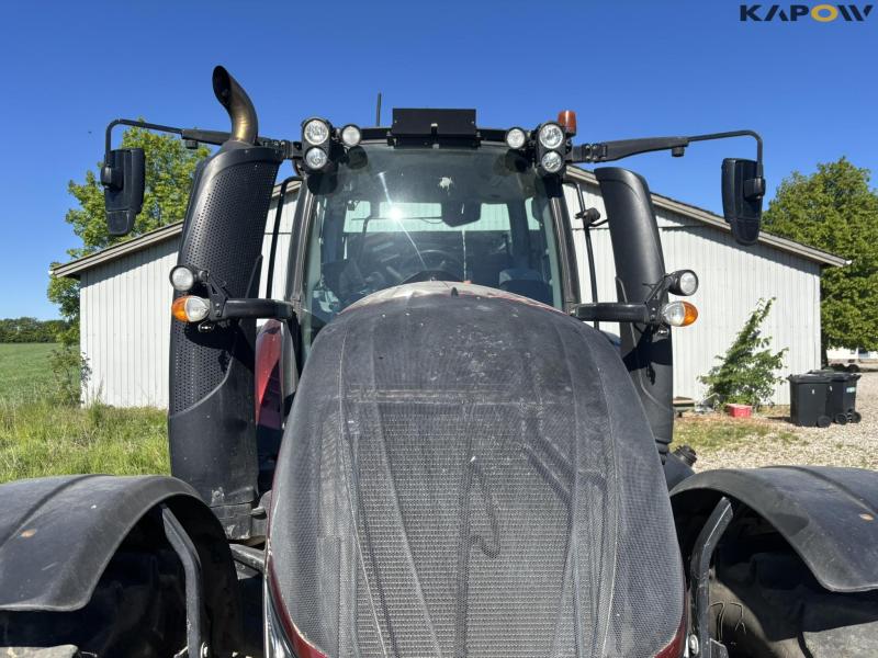 Valtra T214 Versu tractor with front lift 18