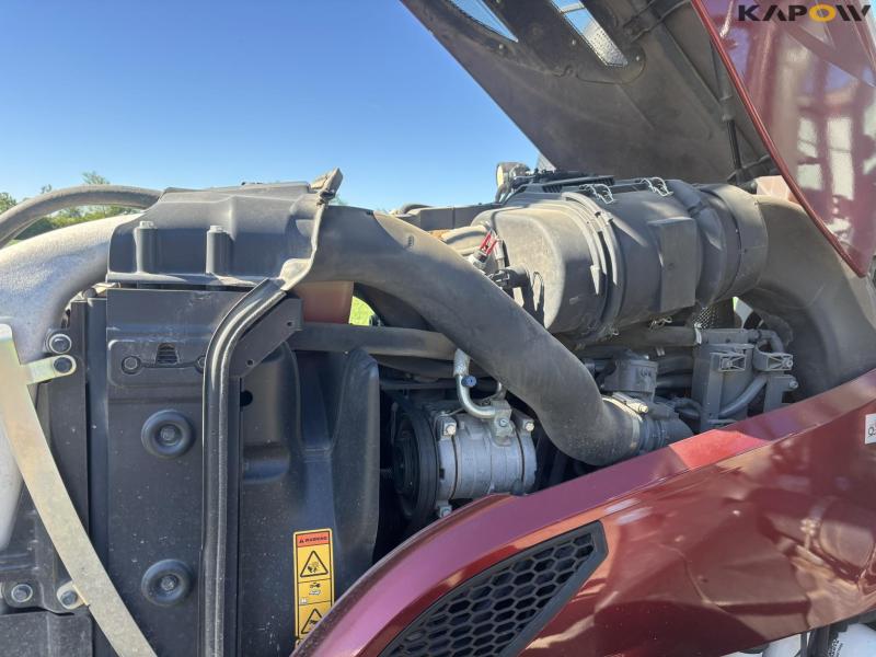 Valtra T214 Versu tractor with front lift 82