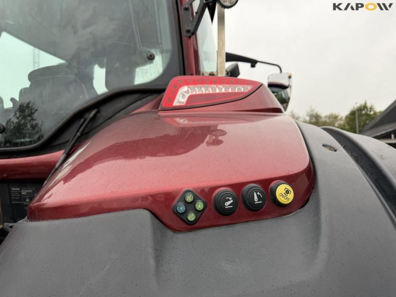 Valtra T234 tractor 32