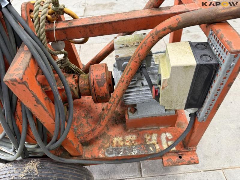 Water/sludge pump 12