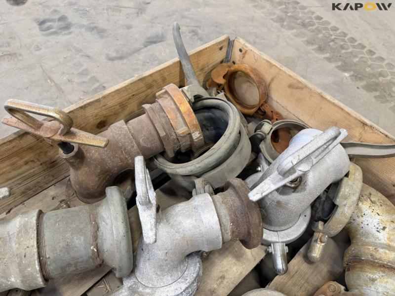 Water couplings and taps 11