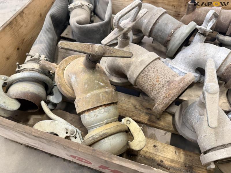 Water couplings and taps 14