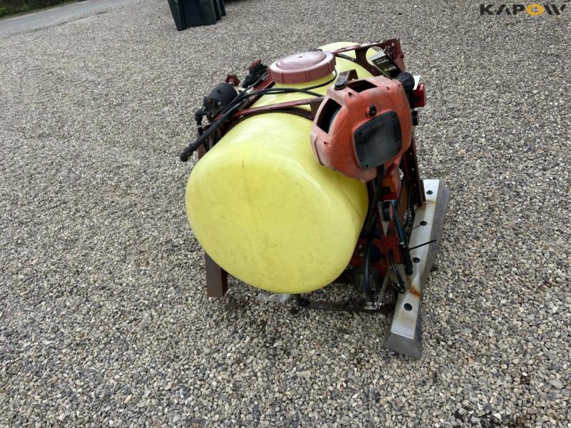 Water spray with A-frame 8