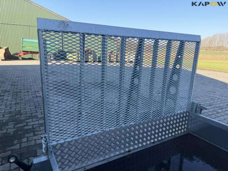 Variant 3518 M4 machine trailer 28