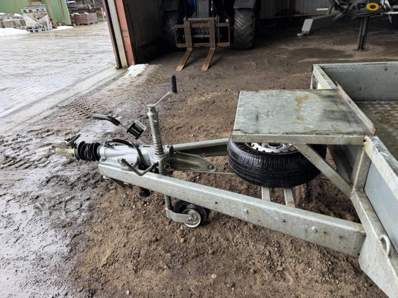 Variant 3518m4 machine trailer 9