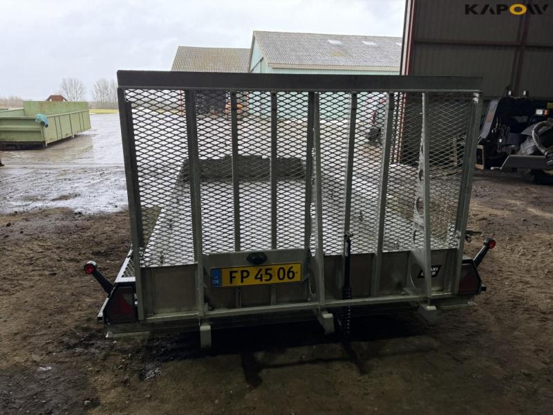 Variant 3518m4 machine trailer 6