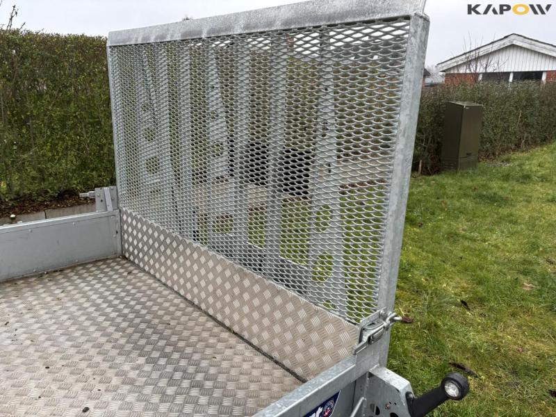 Variant machine trailer 43