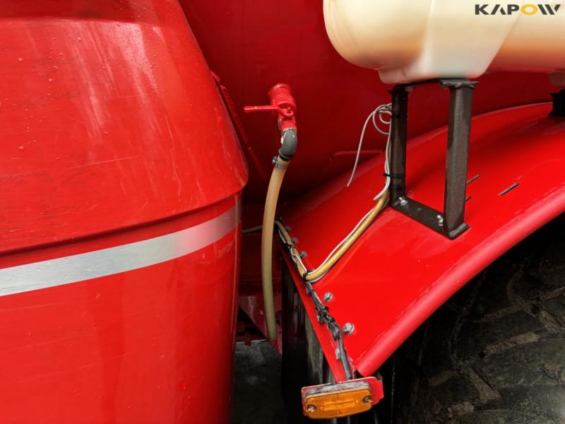 Self-propelled Vervaet Hydro Trike slurry tanker 15