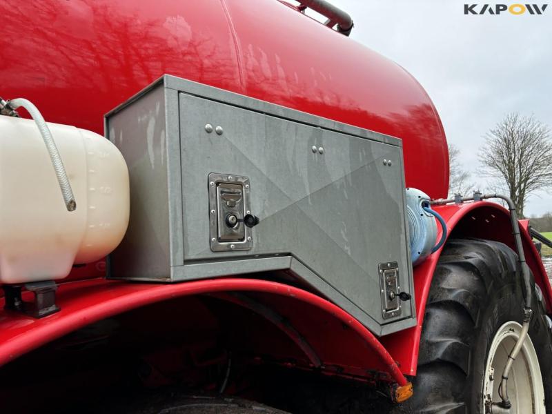 Self-propelled Vervaet Hydro Trike slurry tanker 16