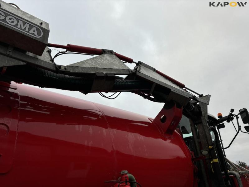 Self-propelled Vervaet Hydro Trike slurry tanker 37