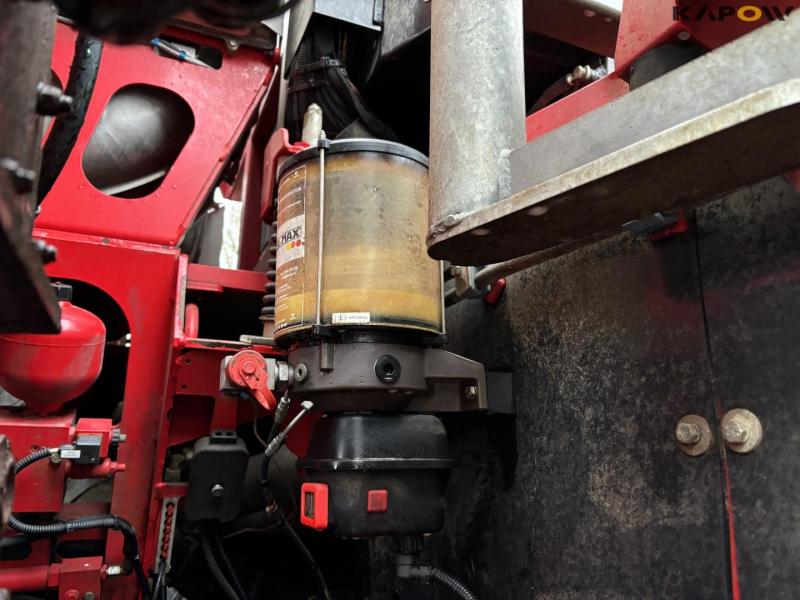 Self-propelled Vervaet Hydro Trike slurry tanker 92