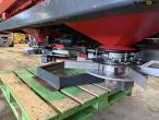 Vicon RS-W fertilizer spreader 16