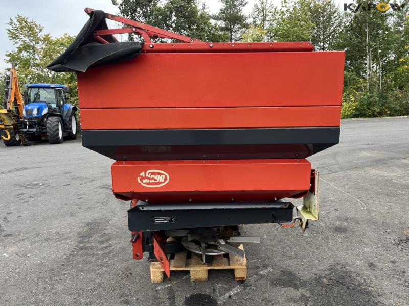 Vicon RS-W fertilizer spreader 8