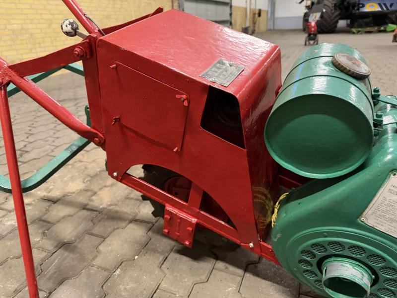 Villiers one-wheeled tool carrier 16