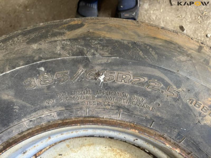 Wagon wheel 385/65-22.5 5