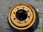 Wagon wheel 265/70-19.5 4
