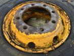 Wagon wheel 265/70-19.5 12