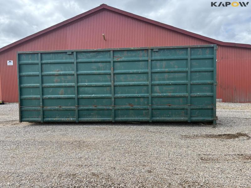 Volume container for hook and wire 8