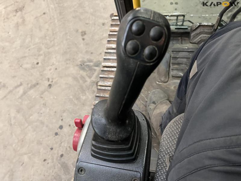 Volvo EC210CL excavator 45