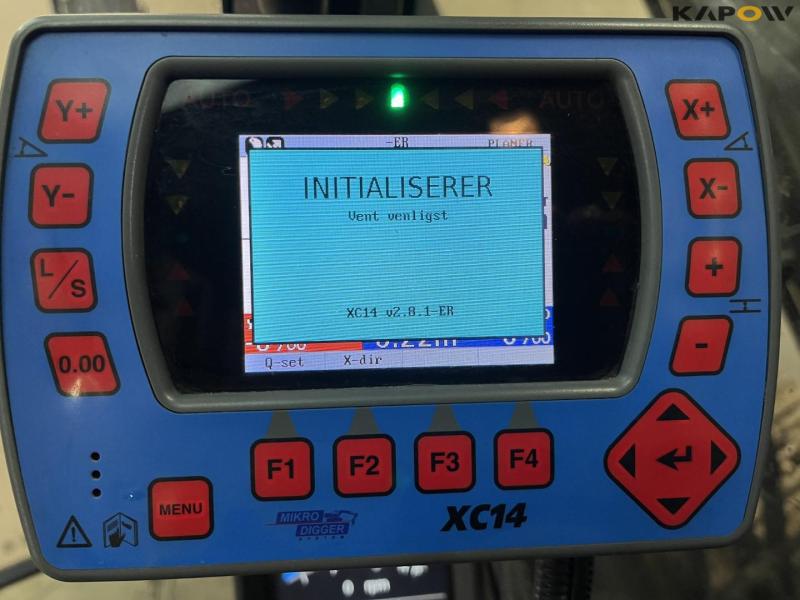 Volvo EC210CL excavator 48