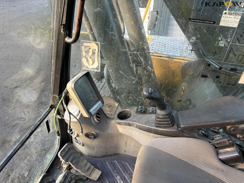 Volvo EC250DL excavator 42