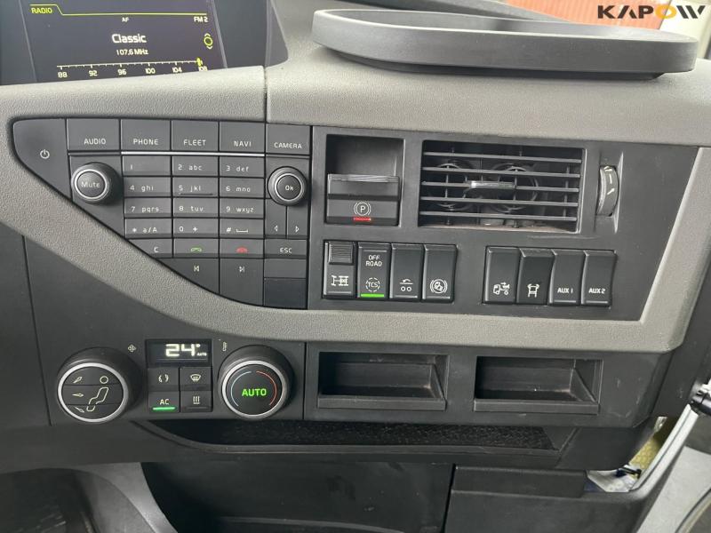 Volvo FH 16 750 6x4 truck 29