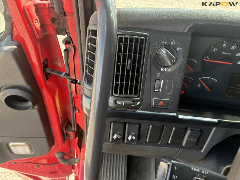 Volvo FH500 6x9 hooklift truck 66