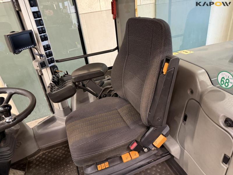 Volvo L110G loader 32