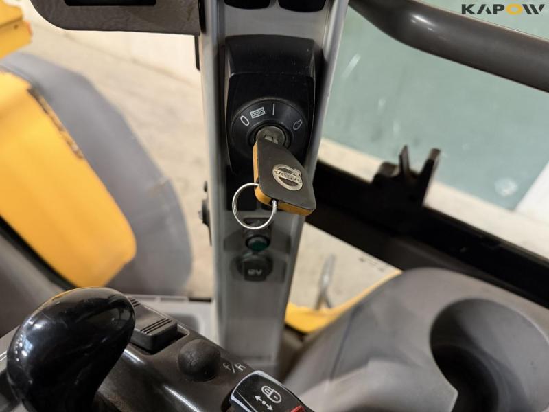 Volvo L110G loader 51