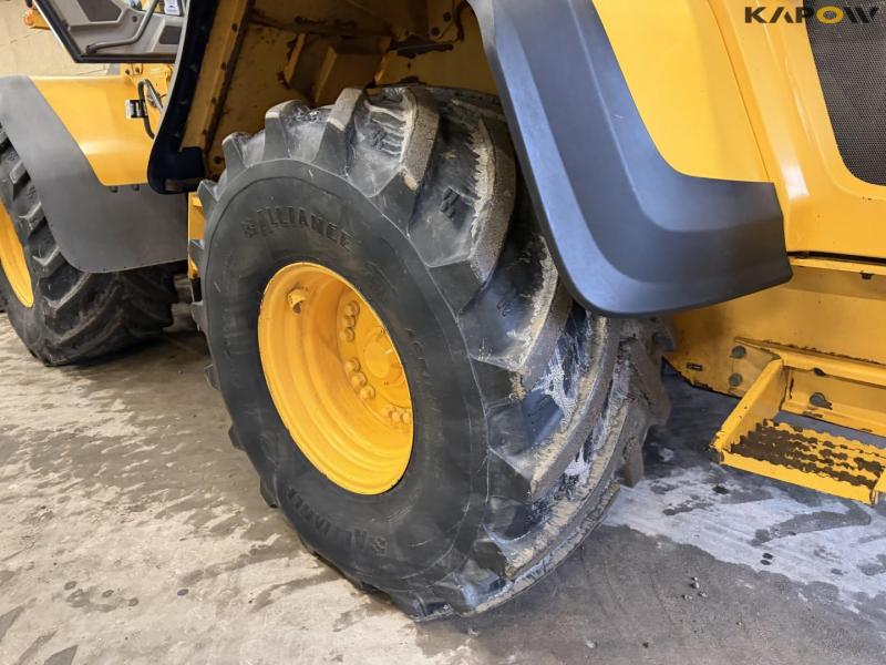 Volvo L110G loader 76