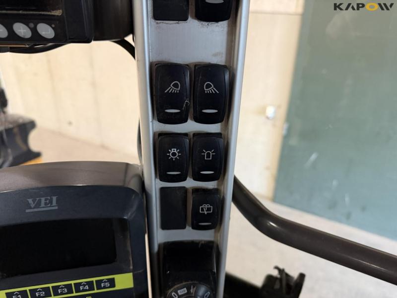 Volvo L110G loader 40