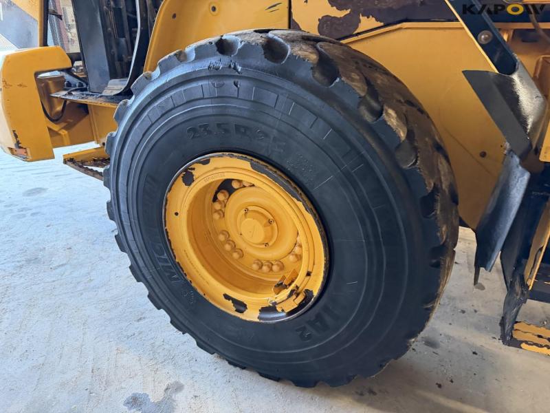 Volvo L110G loader 62