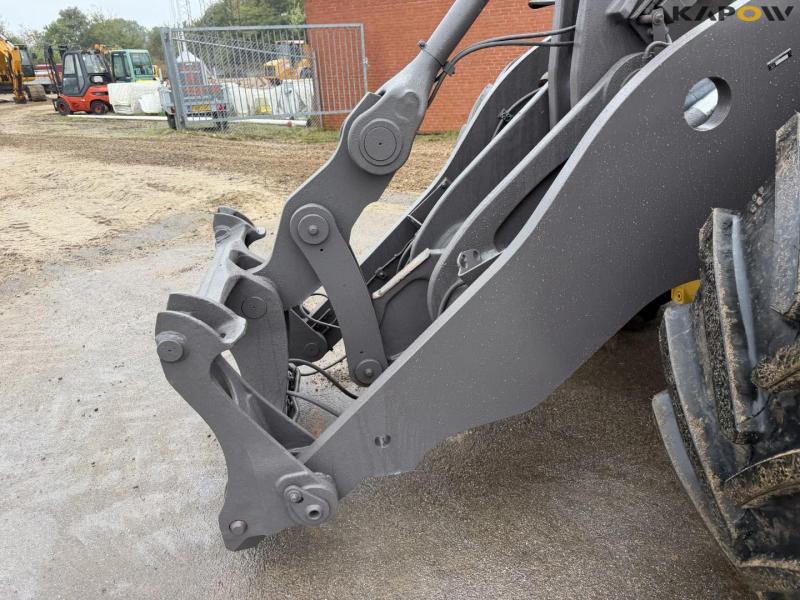 Volvo L110H wheel loader 9