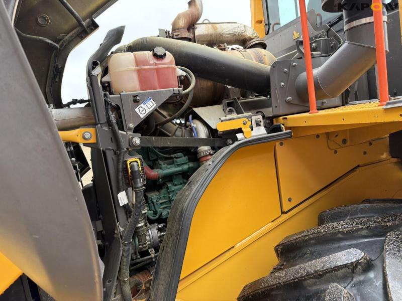 Volvo L110H wheel loader 38