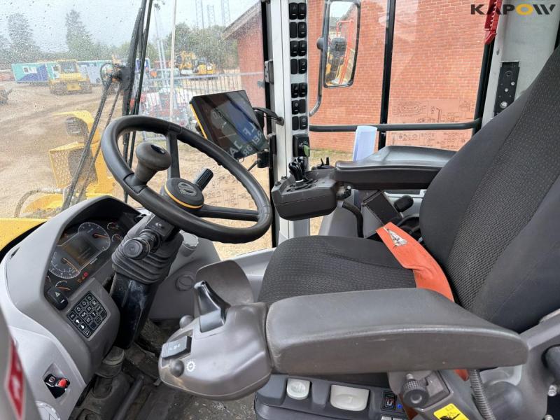 Volvo L110H wheel loader 41