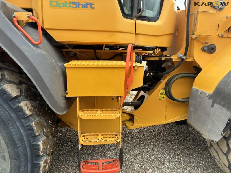 Volvo L110H wheel loader 35