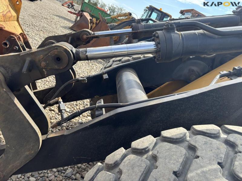 Volvo L90 wheel loader 58