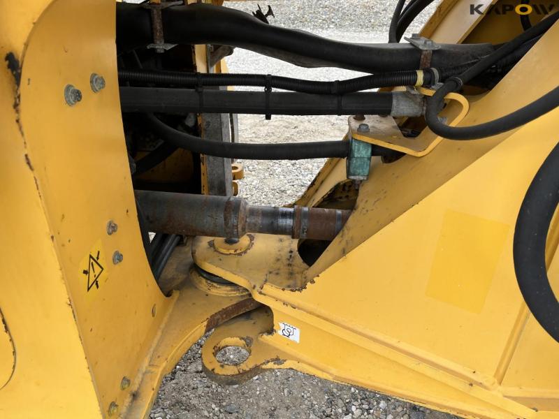 Volvo L90G wheel loader 27