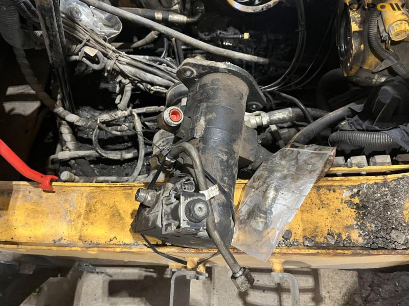 Volvo MC115CT4 skid steer 10